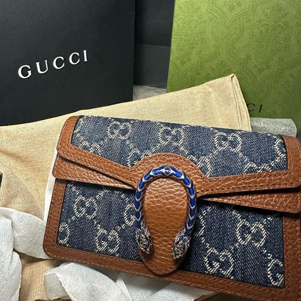 ✨Gucci Dionysus Denim Super Mini
Bag✨